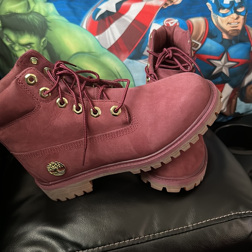 Timberlands - Picture 2 of 5